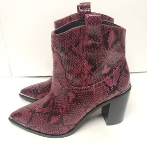 STEVE MADDEN *NWOT* Women's Zora Fashion Boots